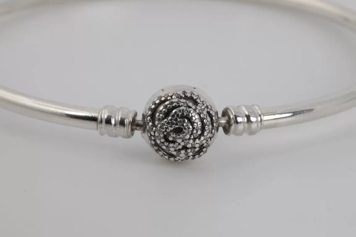 7" ﻿Pandora 925 Silver Hoop Bracelet (9.40g.)