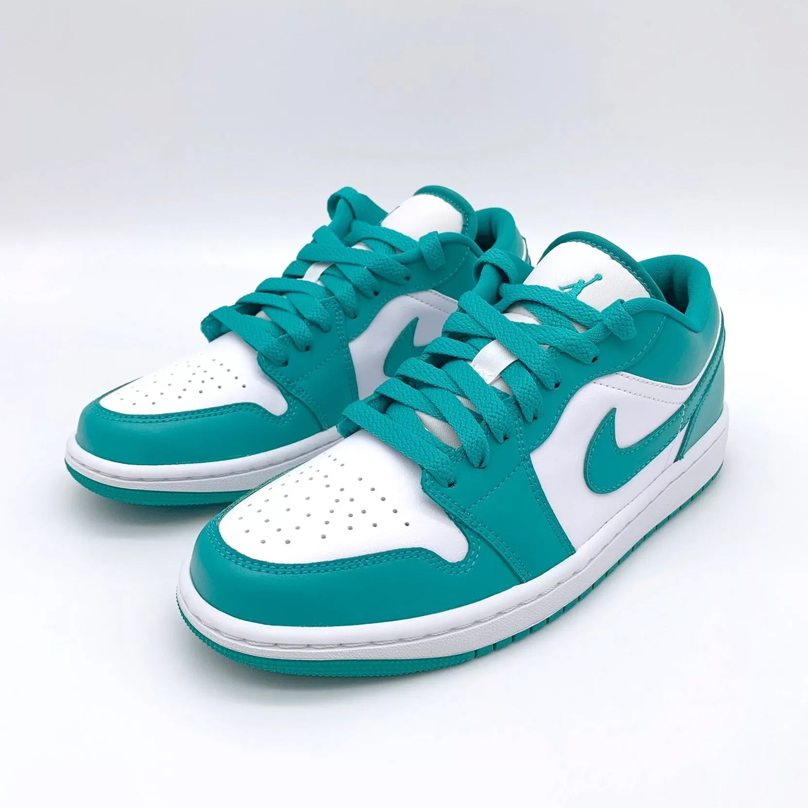 Jordan 1 Low New Emerald