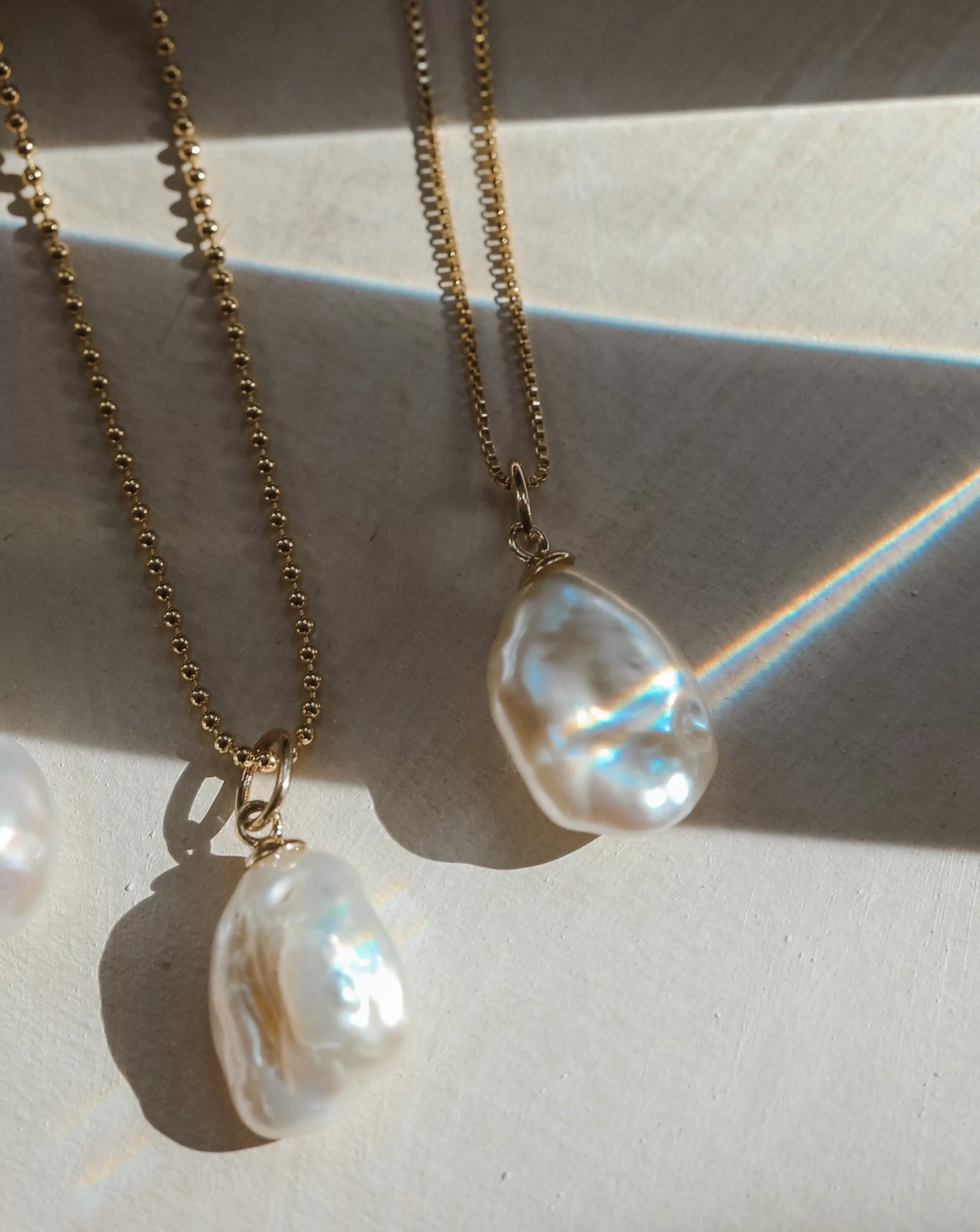 Medium Baroque Pearl Pendant - 10K Solid Gold