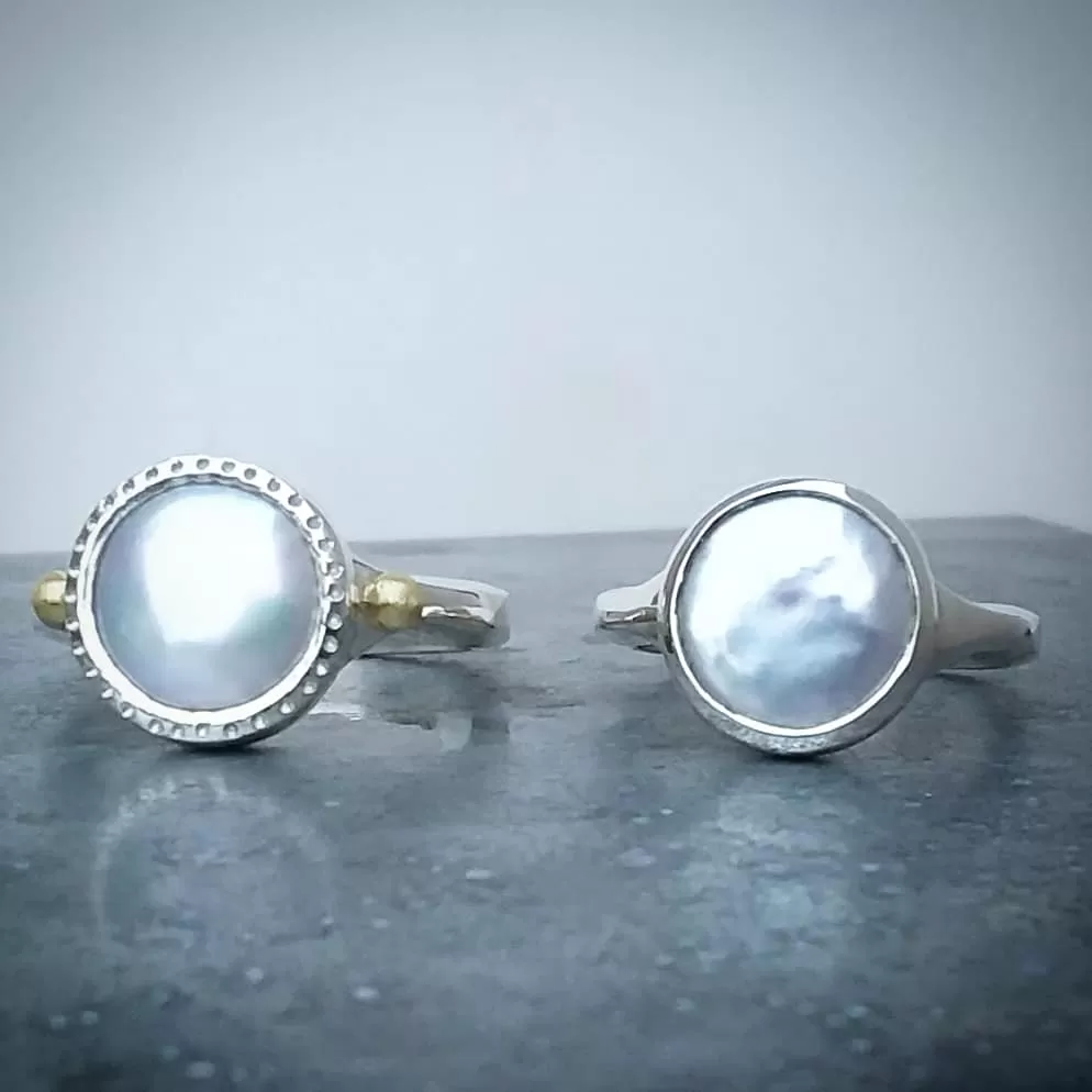 Sculpted Coin Pearl Ring